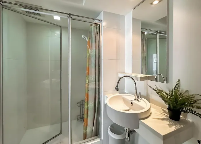 Contemporary Modern 1br - Ultra Fast Wifi - On Nut Apartamento