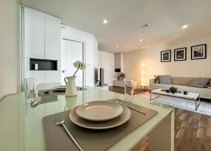 Apartamento Contemporary Modern 1br - Ultra Fast Wifi - On Nut